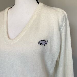 Vintage Izod Lacoste Ivory V-neck sweater Embroidered Elephant UA Bama SIZE MED